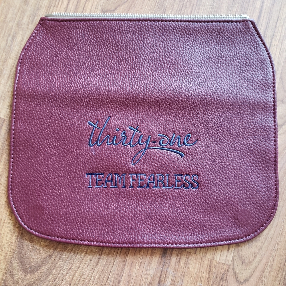 Studio Thirty-one Flap